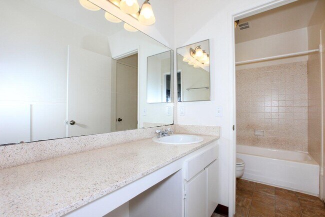 vanity / bathroom - Westwood Apartments
