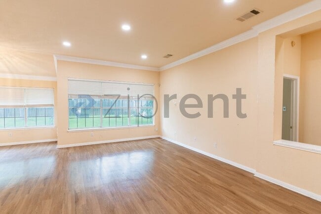 Photo - 1215 Timber Bend Dr