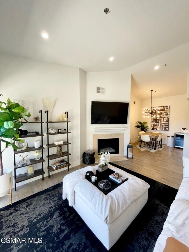 Building Photo - 675 Oak Run Trail