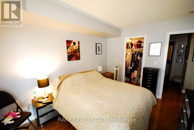 Photo - 736 Spadina Ave. Unit 703