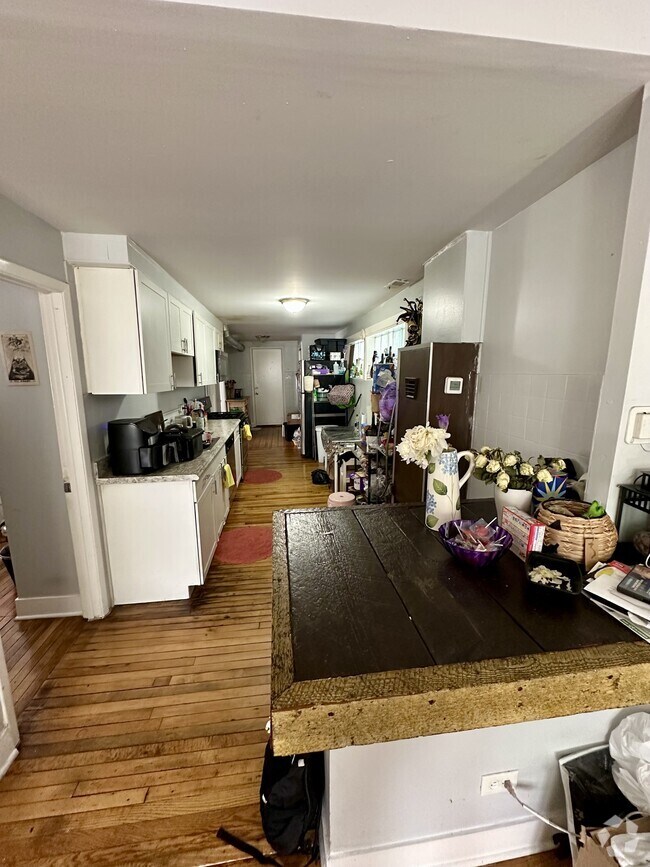 Building Photo - 2342 W 18th Pl Rental