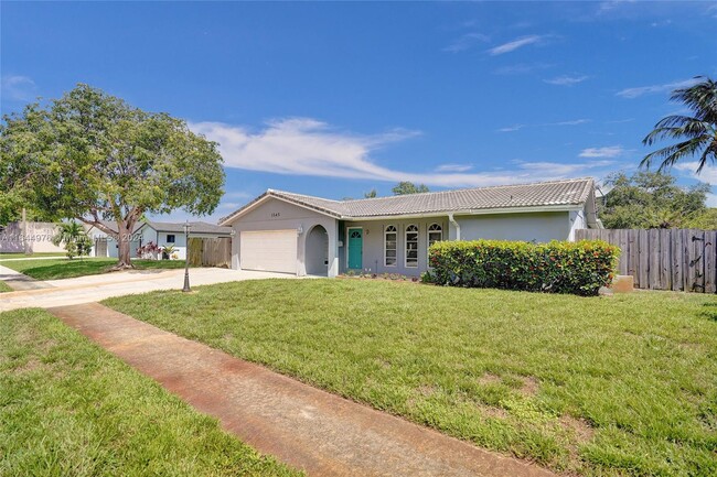 Building Photo - 1545 SW 13th St Rental