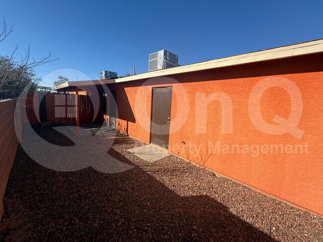 Photo - 1827 S Jefferson Ave