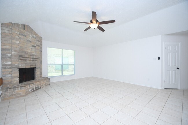 Photo - 2303 Old Dixie Dr
