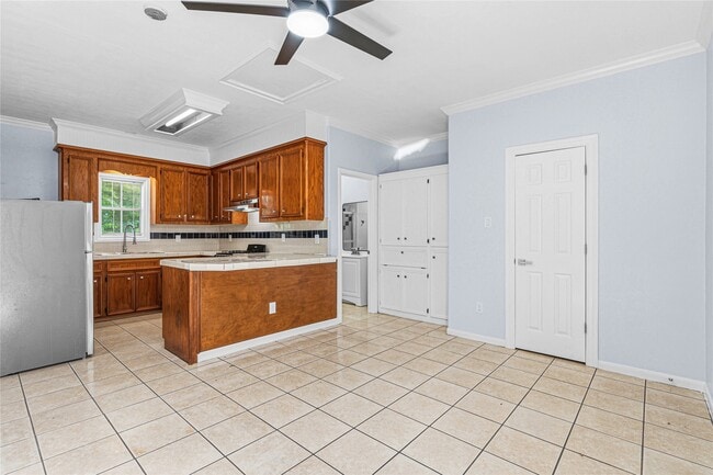 Photo - 7839 Goode St Unit B