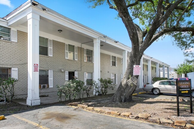 Photo - Casa Grande Apartments