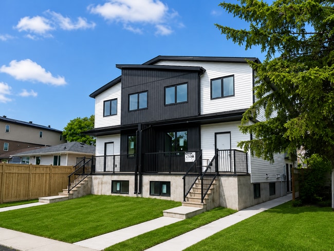 Building Photo - Unit 1, 10511 157 St