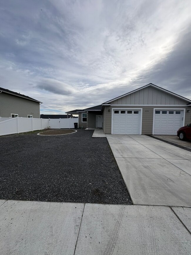 Photo - Single level Duplex for Rent Ephrata