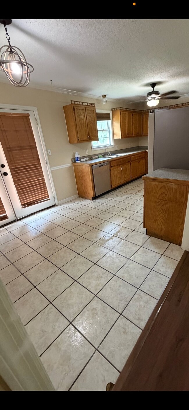 Photo - 124 Summitt St Unit B