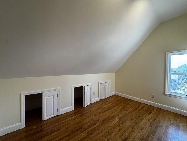 Photo - 30 Hume Ave Unit 3