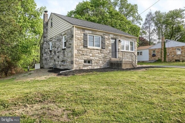 Photo - 2400 Linglestown Rd