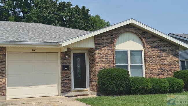 Building Photo - 4191 Knollcroft Rd