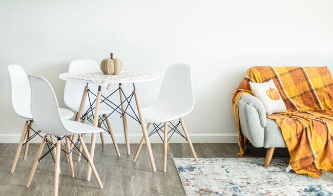 Photo - 1505 Commonwealth Ave Unidad 501