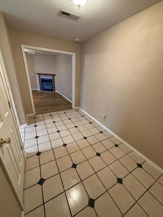Photo - 2536-2538 W Houston St