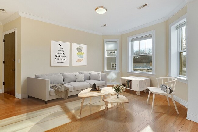 Photo - 4863 N Hermitage Ave Unidad 1W