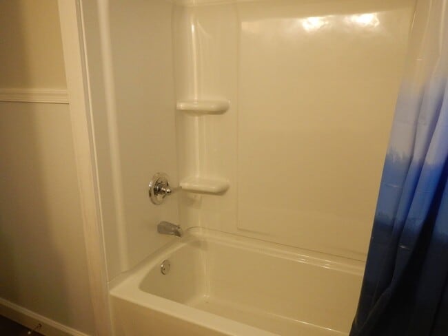 Photo - 1024 Proctor St