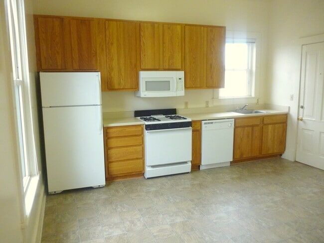 1107 Wertland St Unit 4