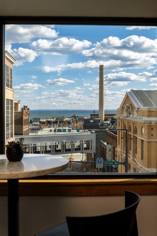 Lake Superior view - Cove Apartments