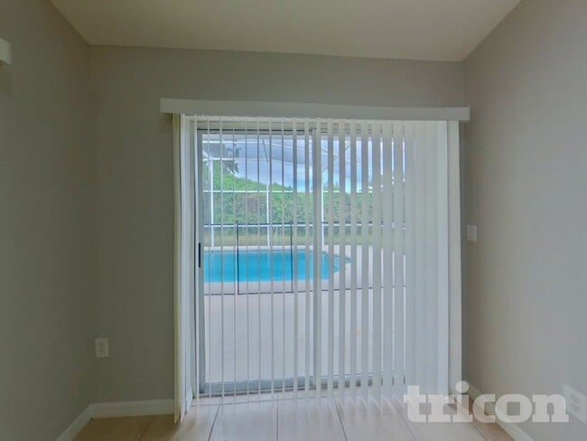 Photo - 2907 Evans Way