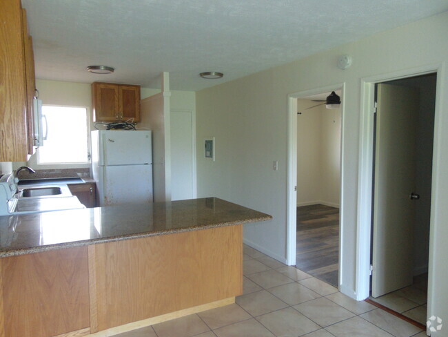 Building Photo - Alii Kai Apt Unit 102