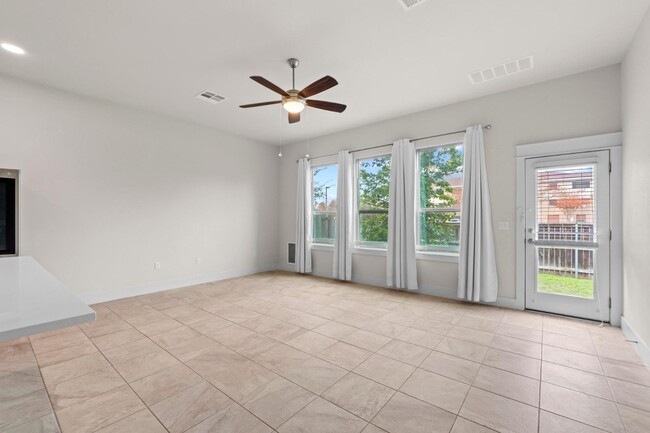 Photo - 13001 Hymeadow Dr