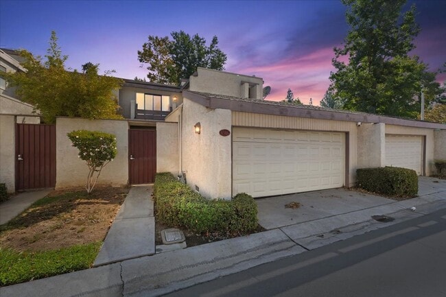 Building Photo - 4BR/3BA Condo in Canyon Crest Near UCR