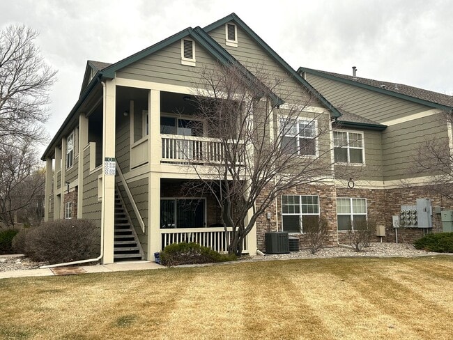 Building Photo - Comfortable 2 Bed 2 Bath Ground-Level Condo in Fort Collins
