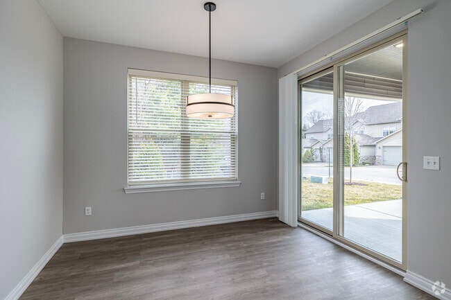 3BD, 2.5BA - 1721SF - Dining Room