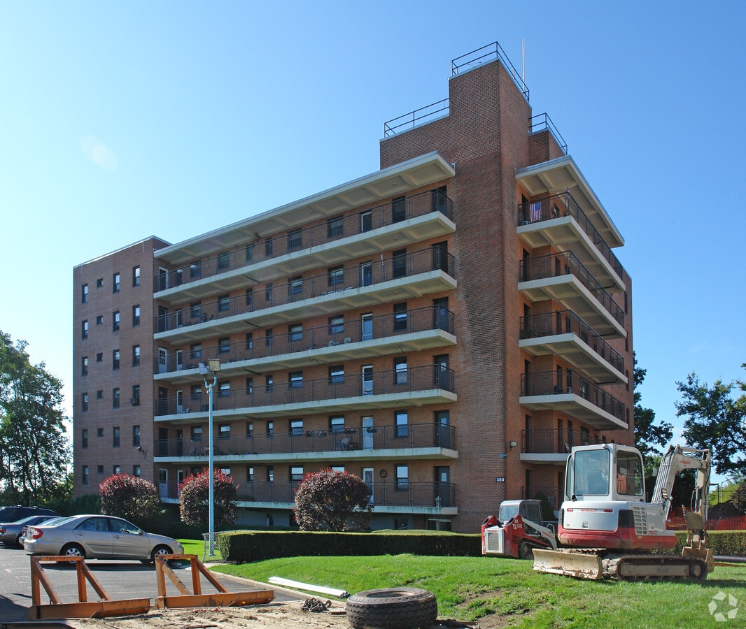 Park Regent Co-operative - Park Regent Co-operative