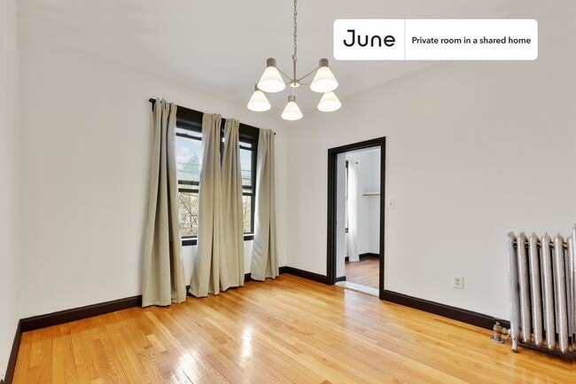 Photo - Room in Shared 4 bed/2.5 bath home Unidad D