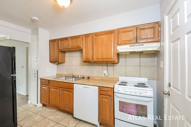 3 Bedroom, 1 Bath in the Villa Park Neighb... - 3 Bedroom, 1 Bath in the Villa Park Neighb... Apartamento