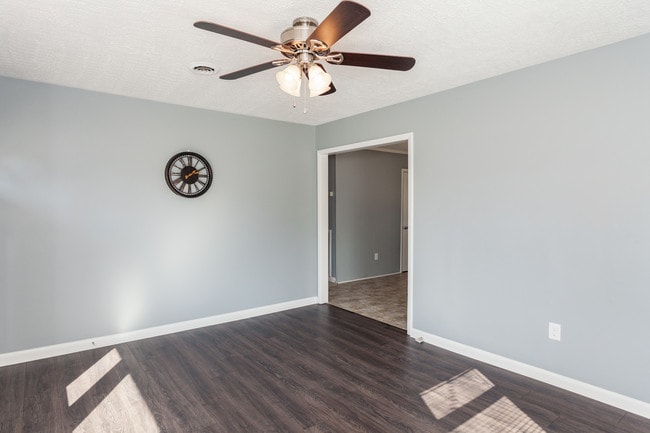 Photo - 704 Joyner St