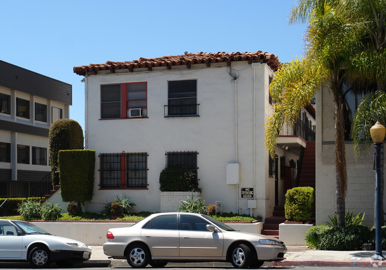 Photo - 1732 5th Ave
