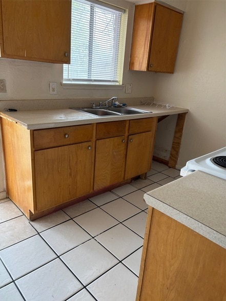 Photo - 2210 Buchanan Dr