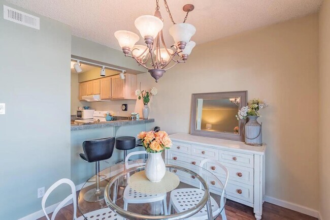 Photo - 1925 46th Ave