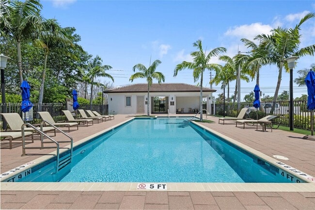 Photo - 147 SW 185th Way