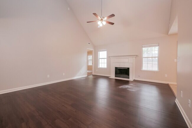 Photo - 204 Coldsprings Ct