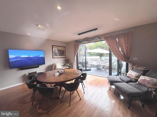 Photo - 1443 S St NW