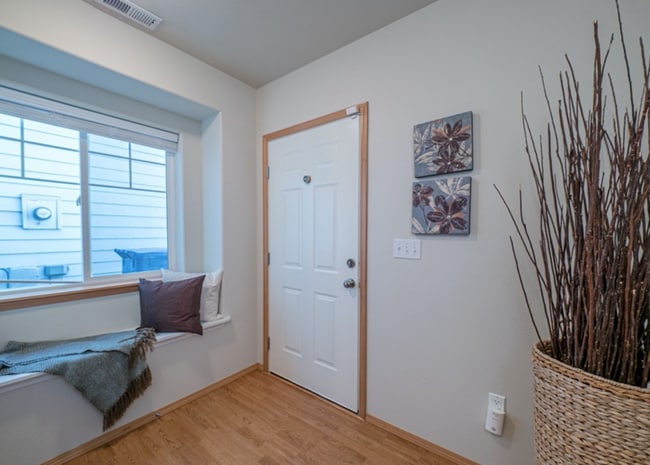 Photo - Bright and Modern 3bed Home in Perfect Location