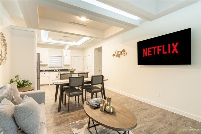 Photo - 13 Taxco Ct Unit 4