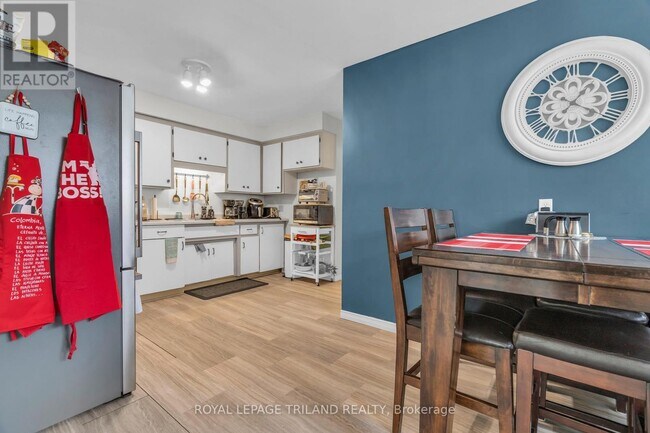 Photo - 195 B Cedarvale Crescent Unité A