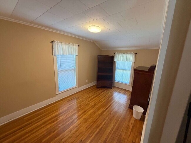 Photo - *Very Spacious 3-Bedroom Apartment Available Now in LeRoy!*