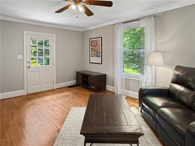 Photo - 656 Timm Valley Rd NE