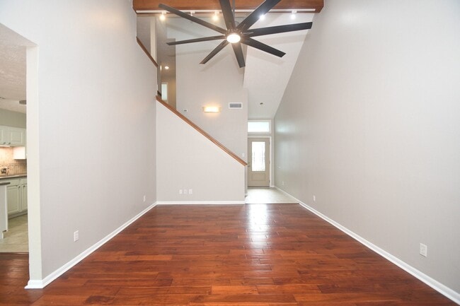 Photo - 239 Malone St Unit B