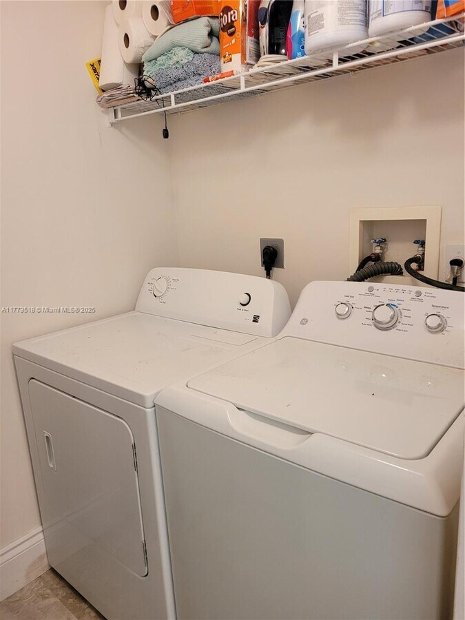 Photo - 17100 N Bay Rd Unidad 1307 Rental