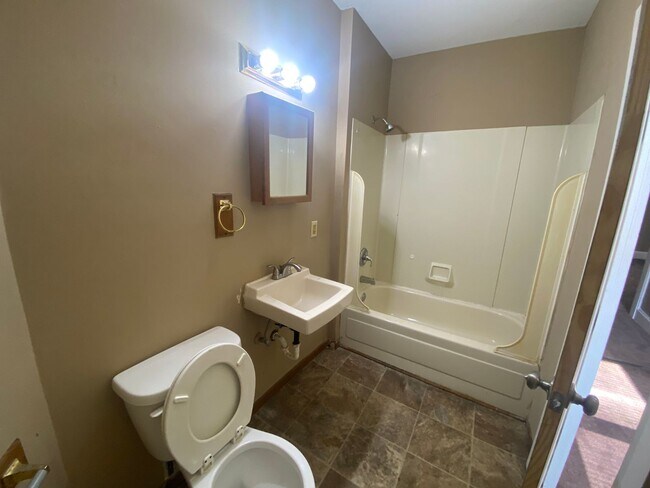 Photo - 2328 Mitchell Ave Unit 2328 Mitchell Ave