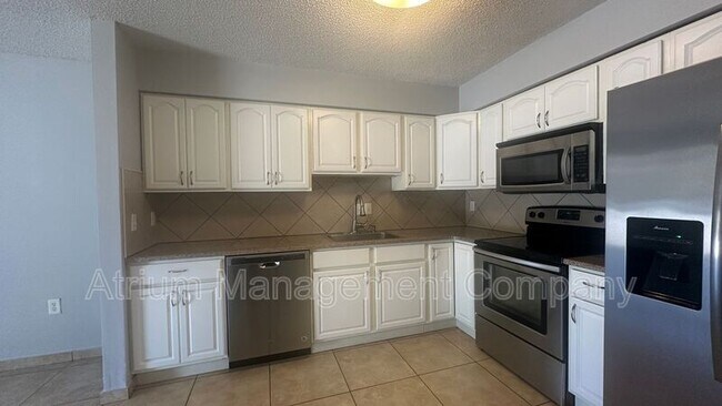 Photo - 2720 Sunrise Ct Unit 2