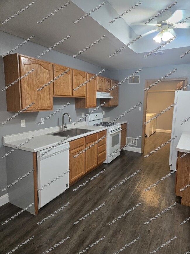 10706 Pike St