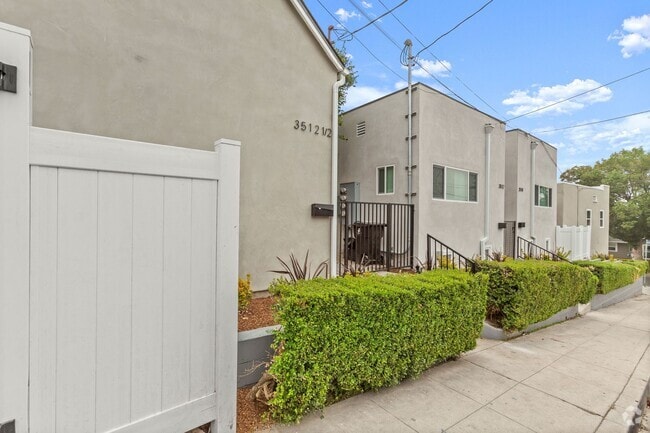 Building Photo - MOVE IN TODAY || Available Fully Furnished... Rental