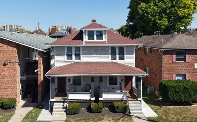 Building Photo - 98 W 8th Ave